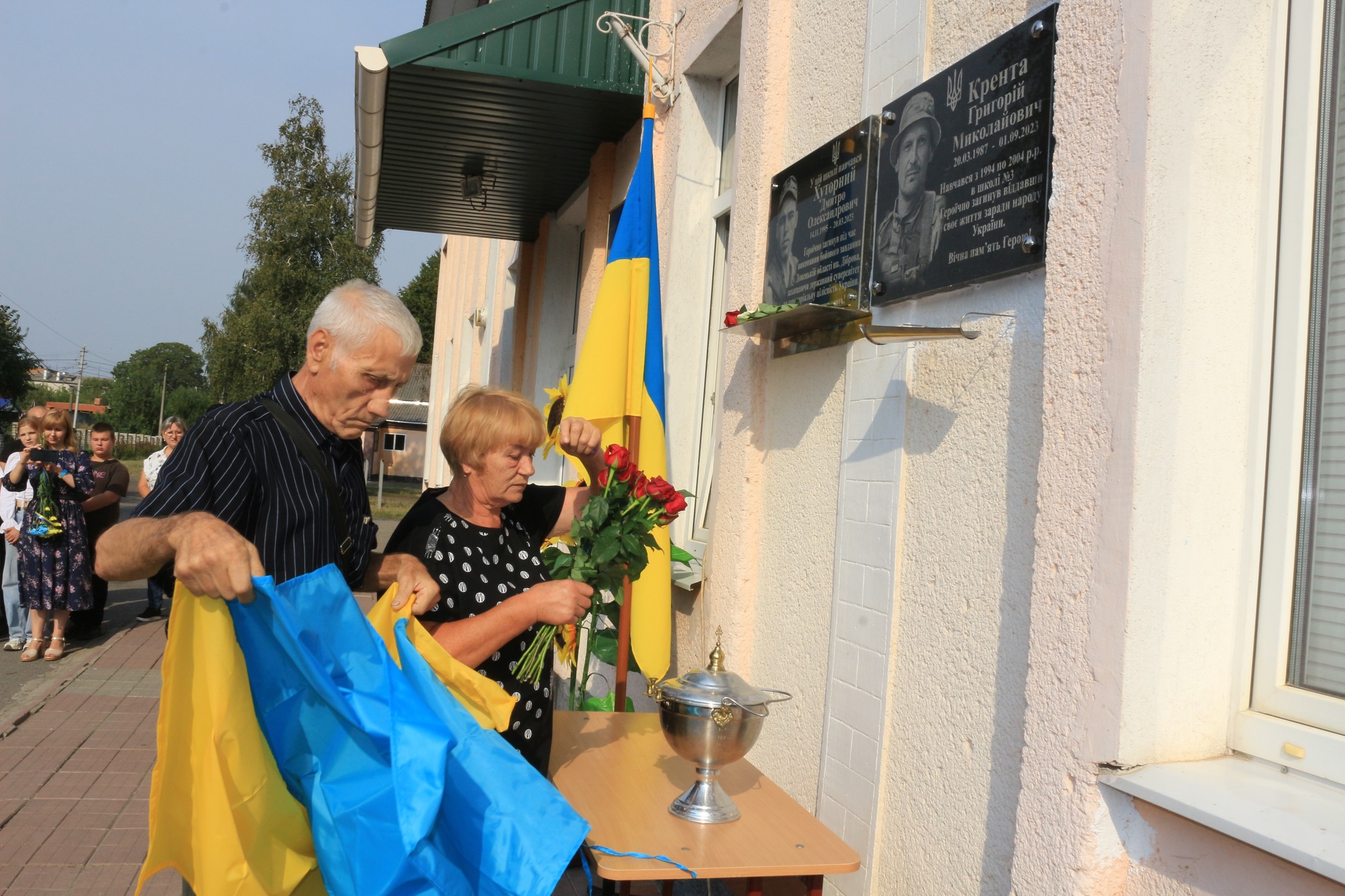 На Вінниччині відкрили меморіальну дошку полеглому захиснику Григорію Кренті