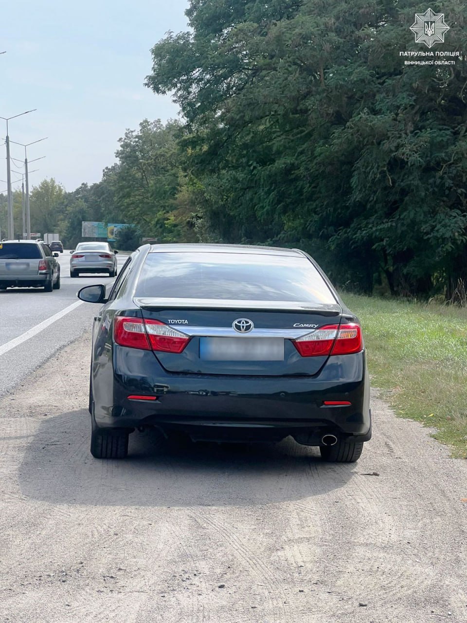 Перевищив швидкість, був позбавлений права керування та, ймовірно, під наркотиками: у Вінниці патрульні зупинили водія