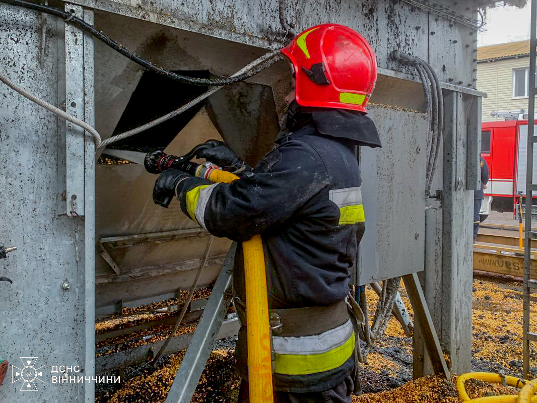 У Вінницькому районі горіла зерносушарка