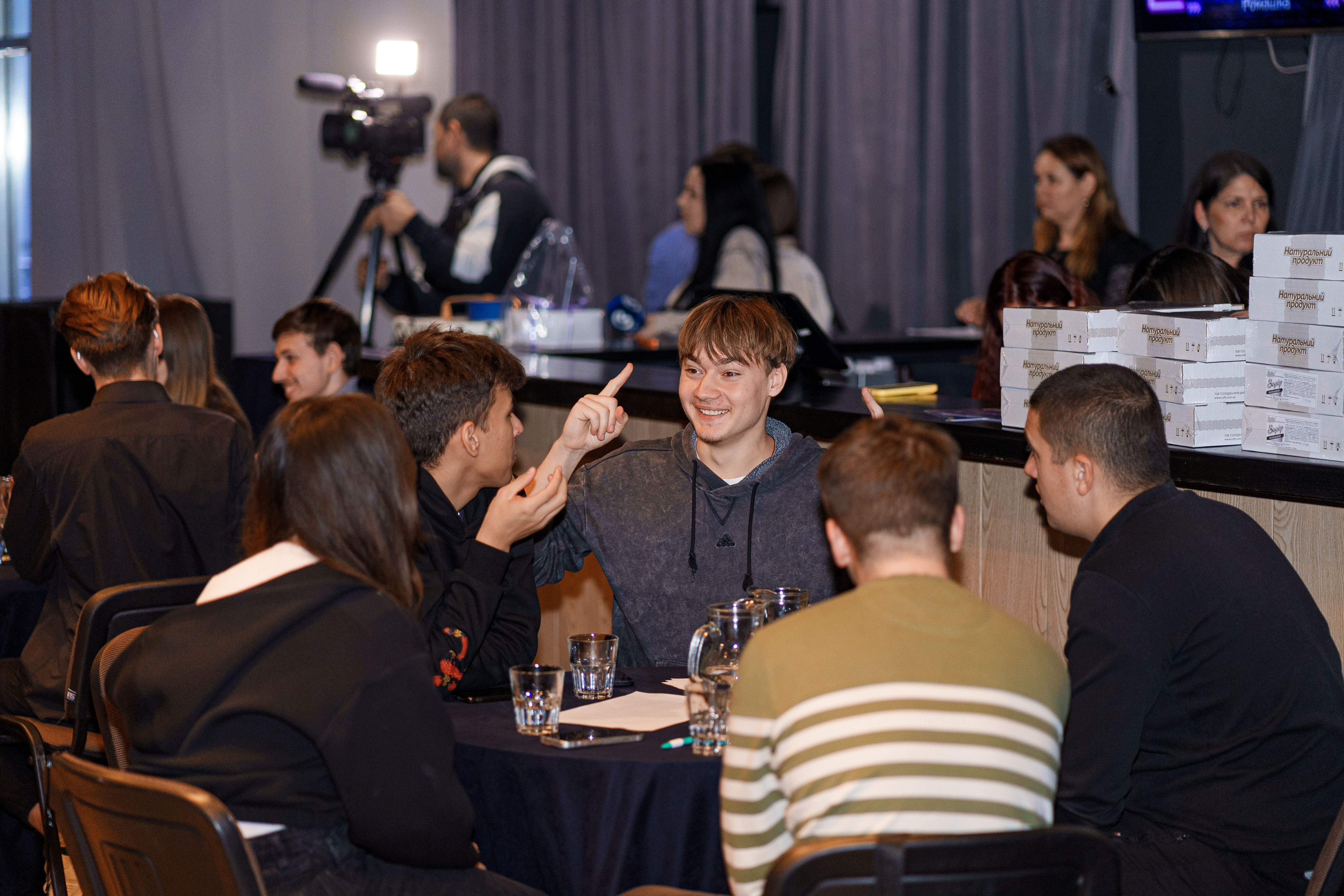 Студенти вінницьких навчальних закладів зустрілися з міським головою під час щорічного змагання «БатлУм»