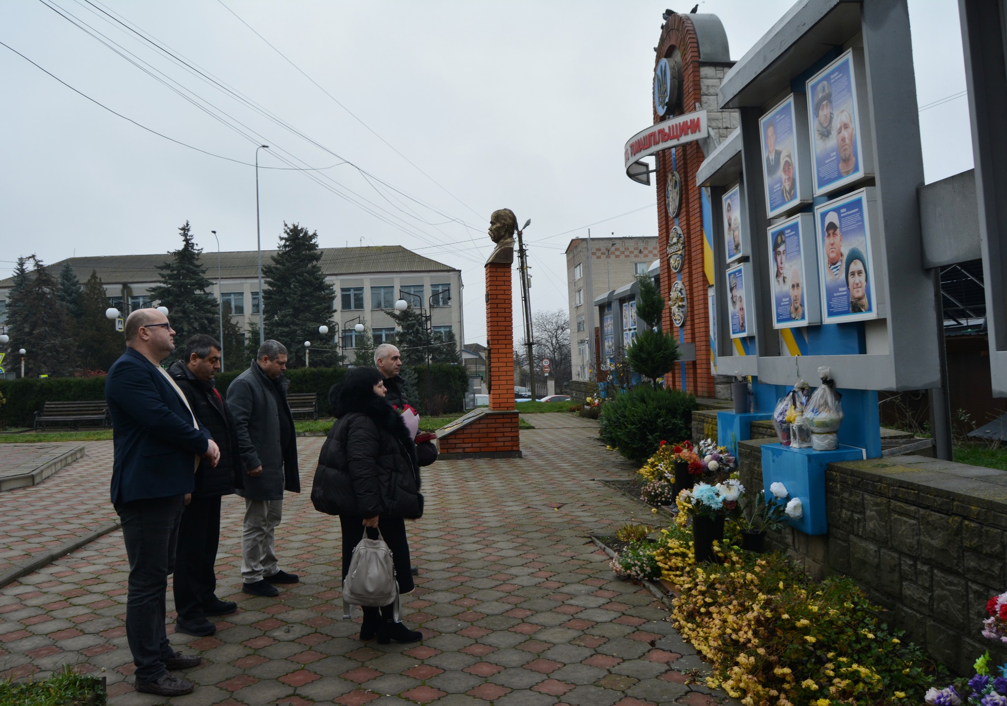 Орден "За мужність" III ступеня вручили рідним загиблого Героя із Великої Русави, що на Вінниччині