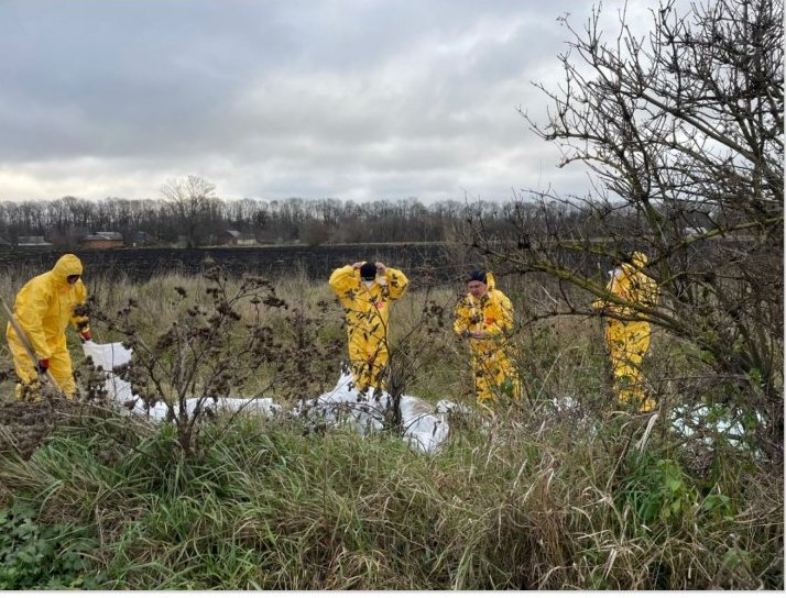 Створюють потенційну екологічну загрозу: у Козятинській громаді розпочали утилізацію хімічних відходів