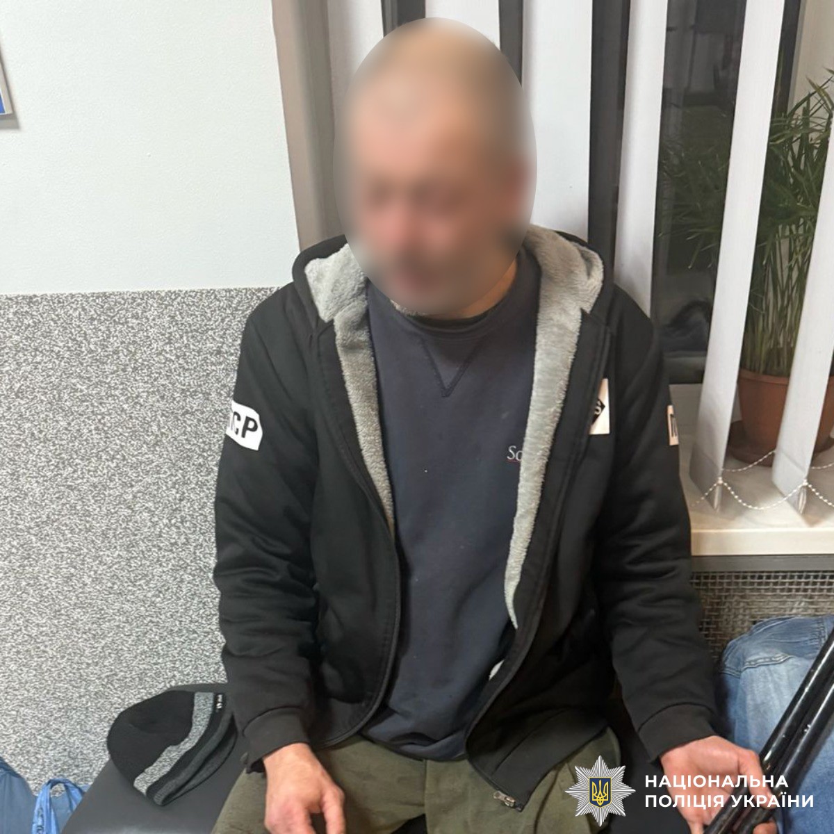 На Вінниччині чоловік у власній оселі зарізав знайомого