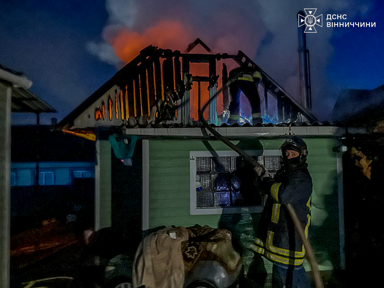 На Вінниччині рятувальники минулої доби ліквідували п'ять пожеж