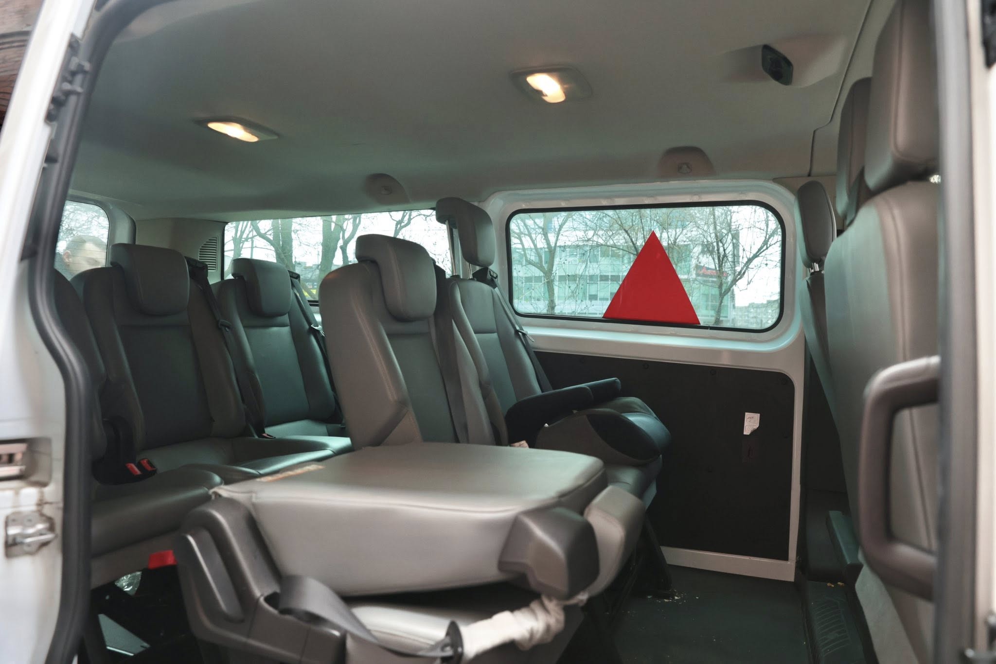 Вінницький обласний центр крові отримав авто для виїзного забору крові