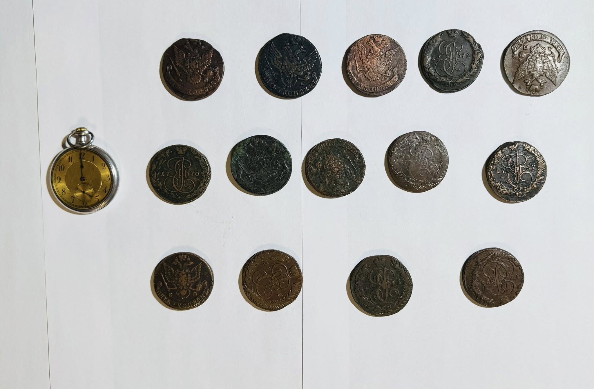 Вінницькі митники передали обласному художньому музею вилучені цінності