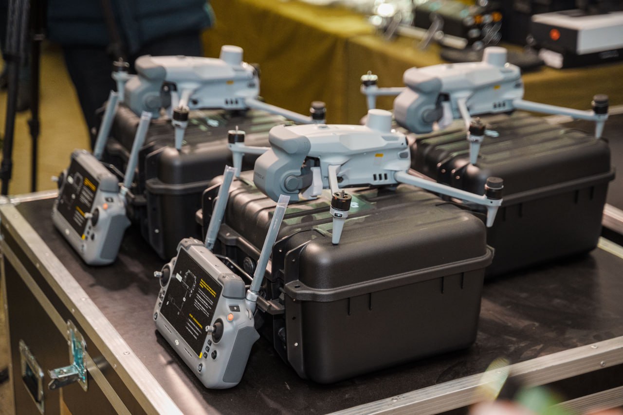 Вінницька громада передала нацгвардійцям безпілотні авіаційні комплекси та квадрокоптери Matrice