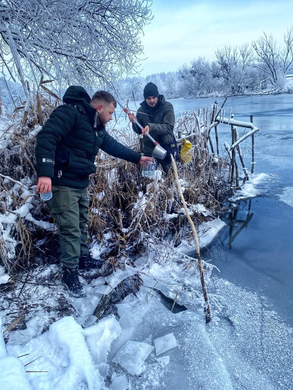Екологи продовжують контролювати ситуацію на Ладижинському водосховищі