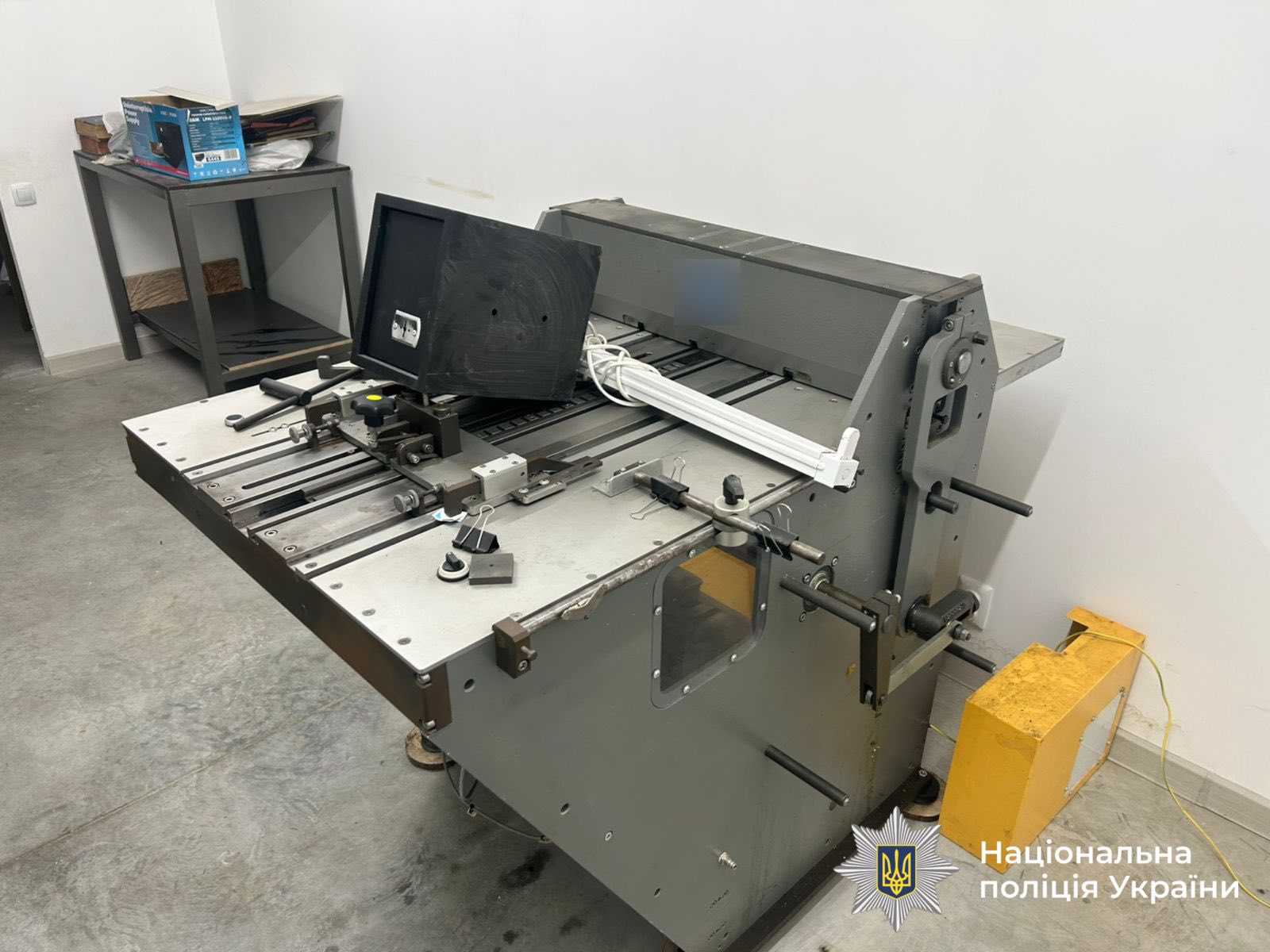 63-річний вінничанин незаконно виготовляв поштові марки під брендом «Укрпошти»