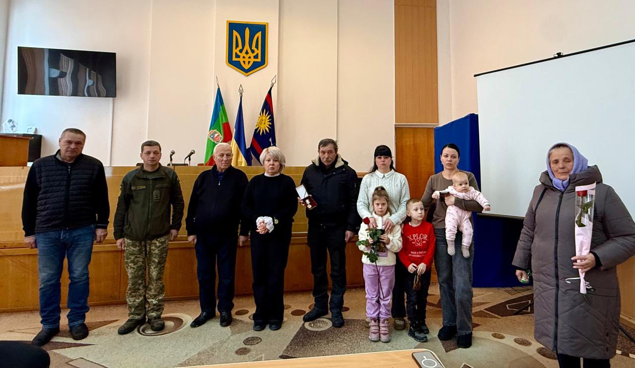 У Гайсині родинам загиблих Захисників вручили державні нагороди
