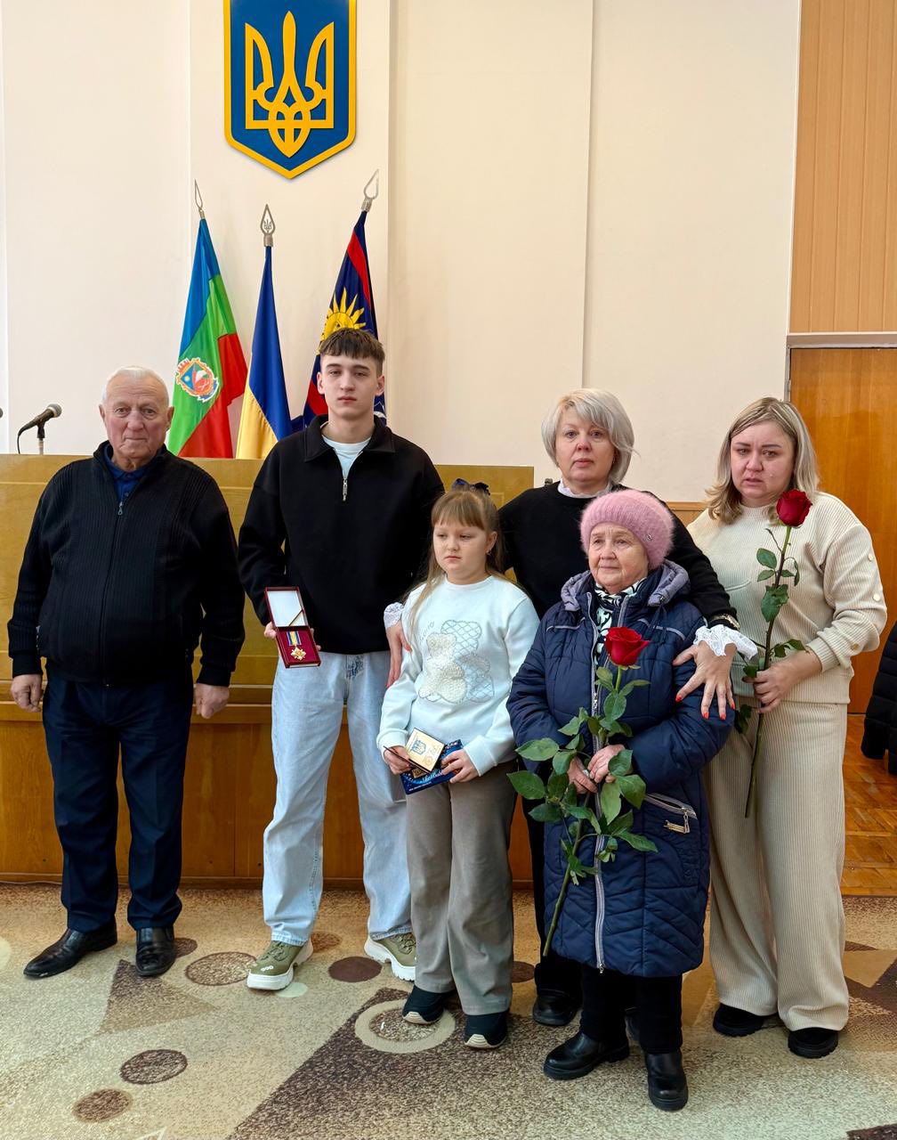 У Гайсині родинам загиблих Захисників вручили державні нагороди