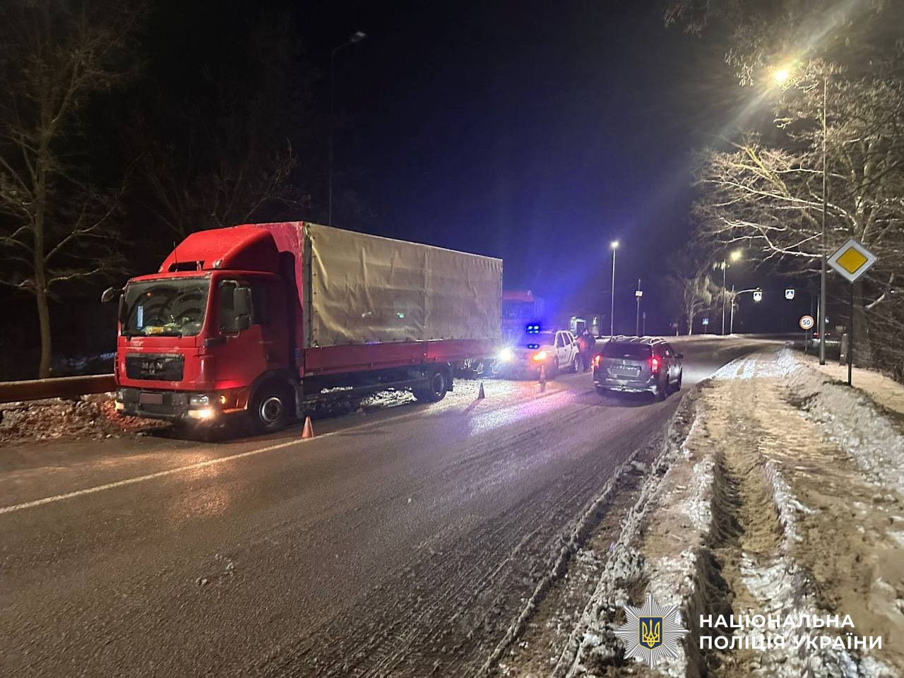На Вінниччині вантажівка наїхала на чоловіка