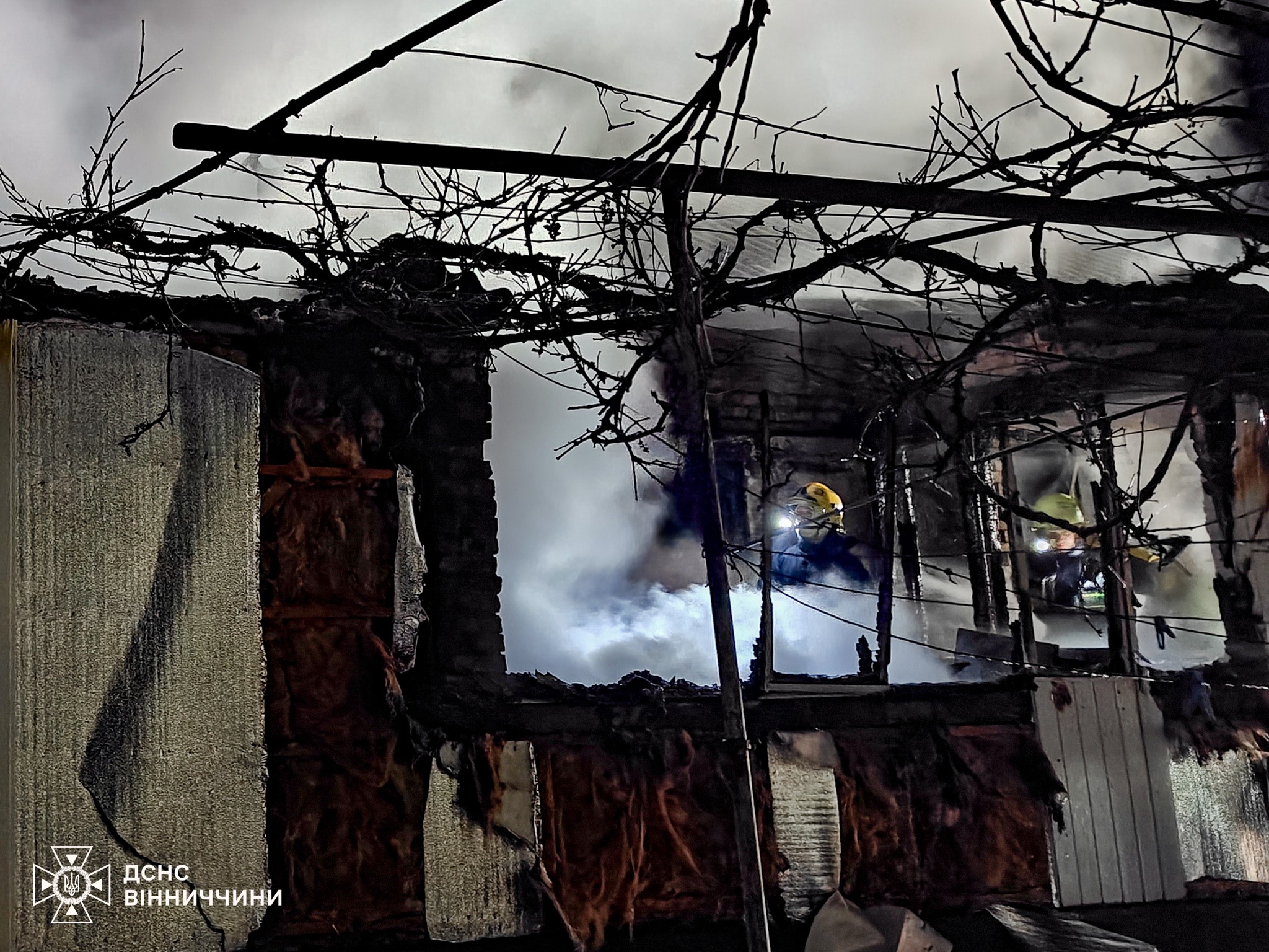 66-річна жінка травмувалася внаслідок пожежі на Вінниччині