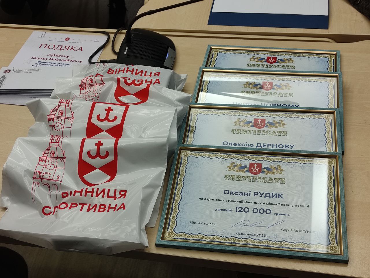 Міський голова відзначив ветеранів-спортсменів, які представляли Вінницю на міжнародних адаптивних змаганнях у США