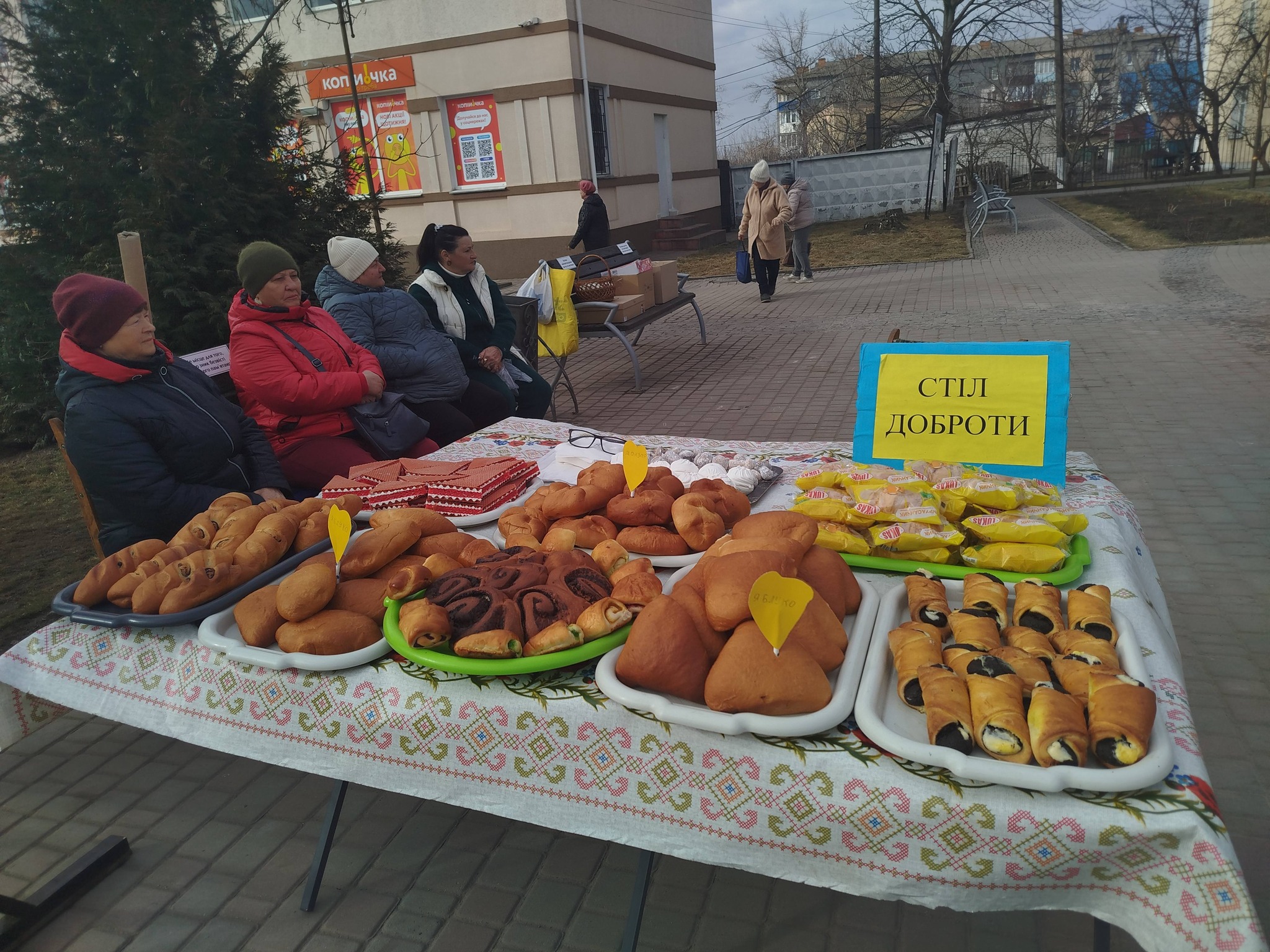 У Крижополі організували благодійний ярмарок на підтримку ЗСУ