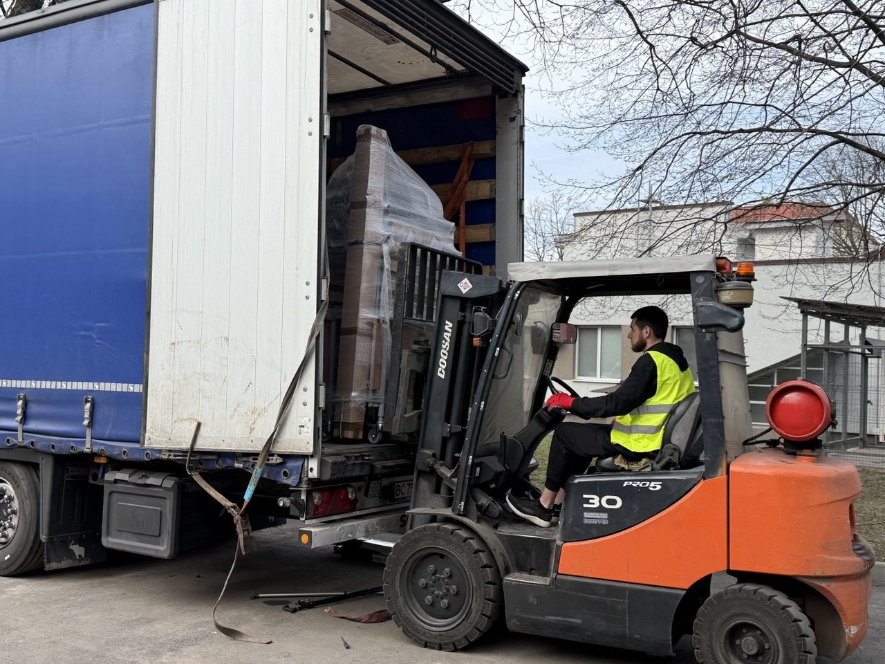 Вінниця отримала гуманітарний вантаж від міста-побратима Карлсруе