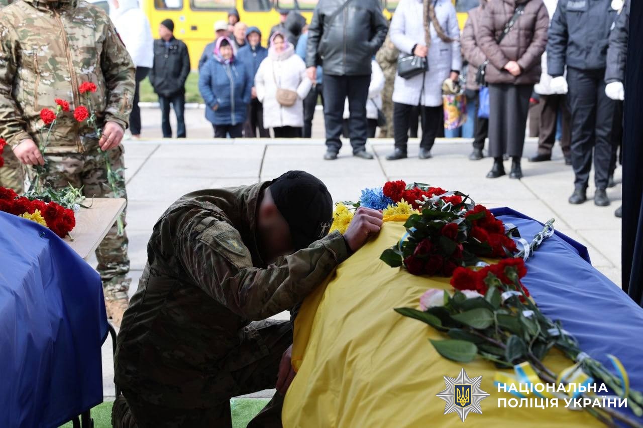 До Хмільника "на щиті" повернулися двоє поліцейських ОШБ «Лють»