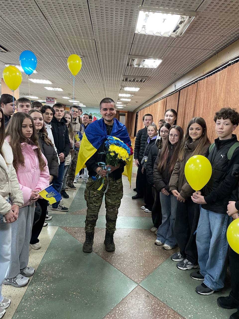 Громада на Вінниччині зустріла Захисника, який майже чотири роки провів у ворожому полоні