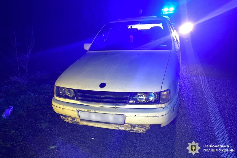 На Вінниччині двоє чоловіків викрали автівку — зловмисників затримали в сусідній області