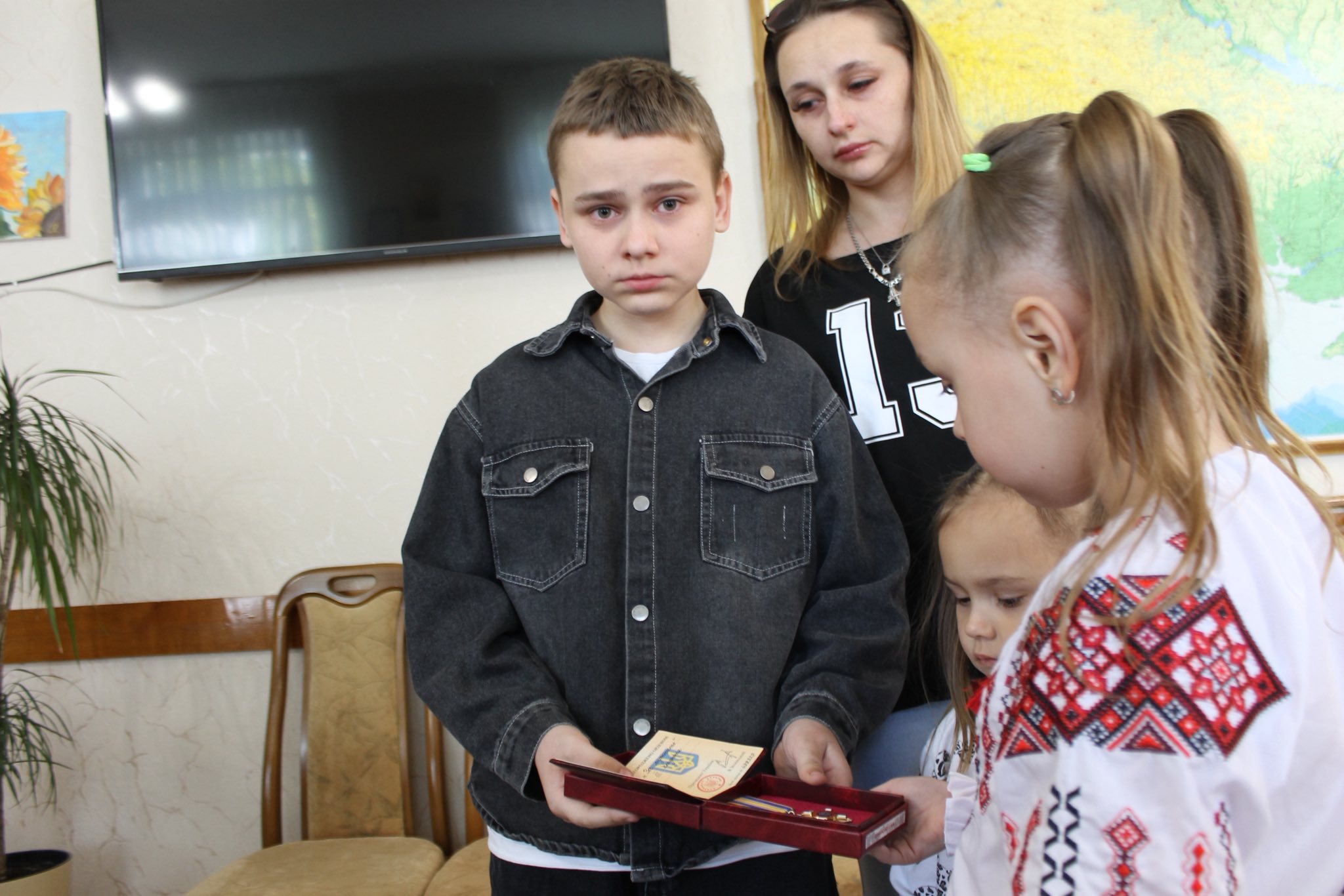 Родинам загиблих Захисників з Могилів-Подільської громади передали державні нагороди