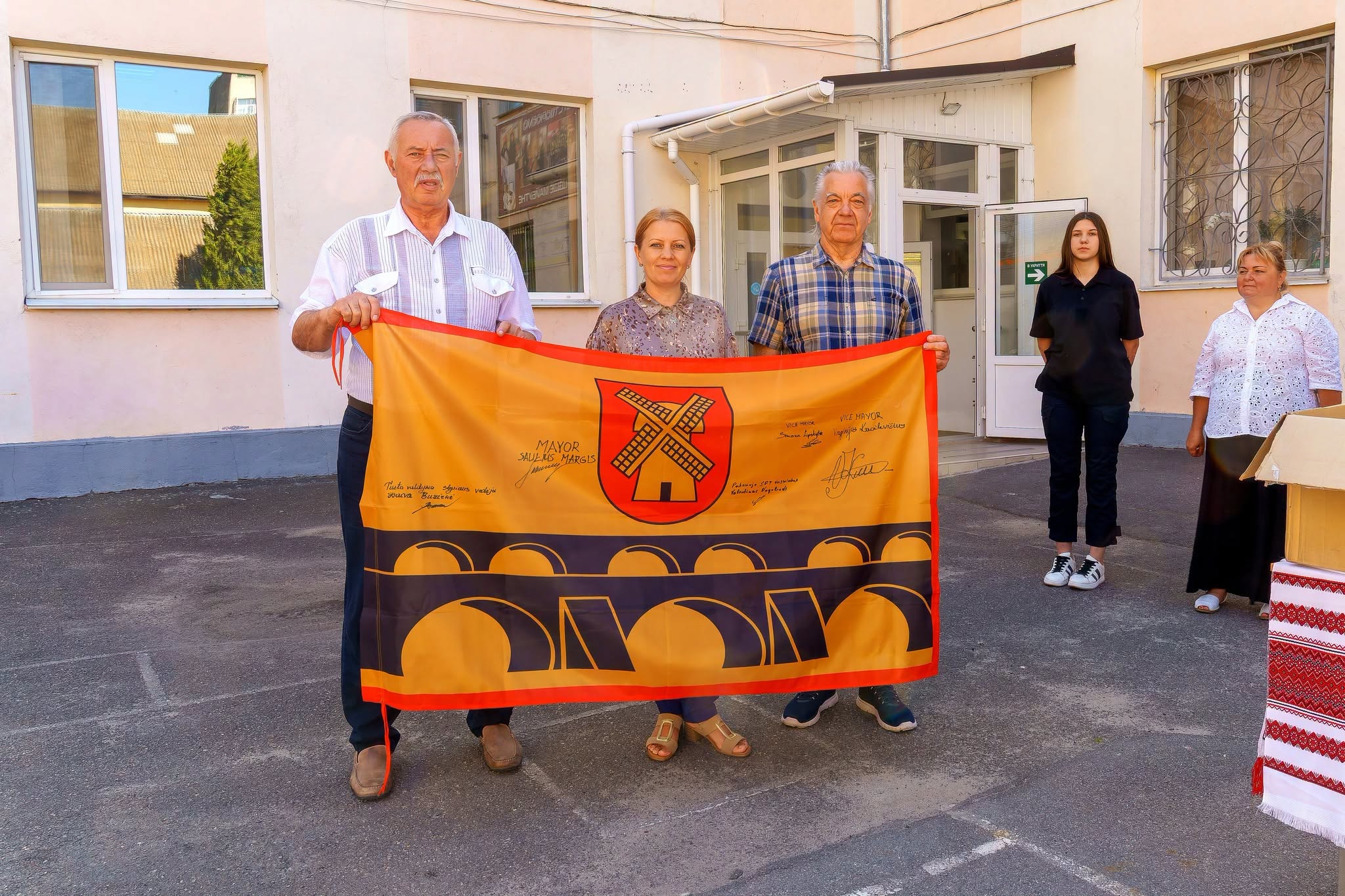 Вінницький транспортний фаховий коледж отримав гуманітарну допомогу від партнерів із Литви