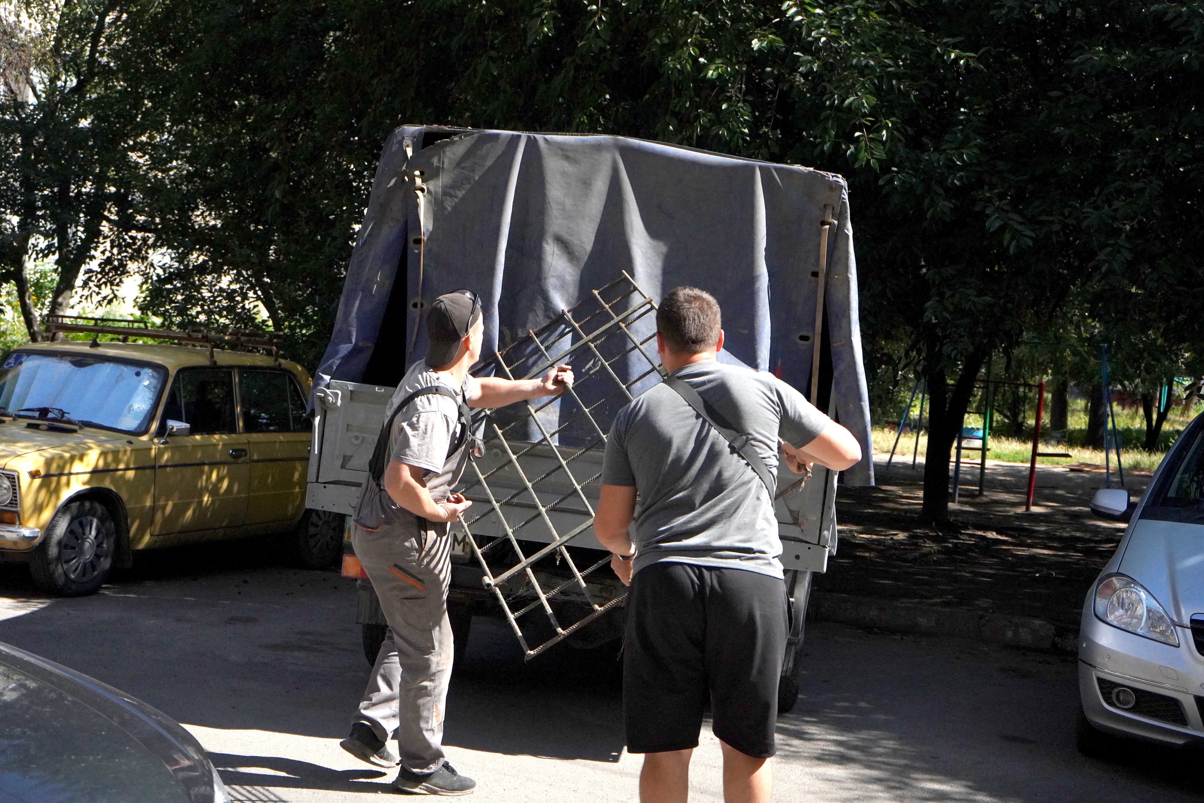 У Вінниці демонтують перешкоди, які блокують доступ до укриттів
