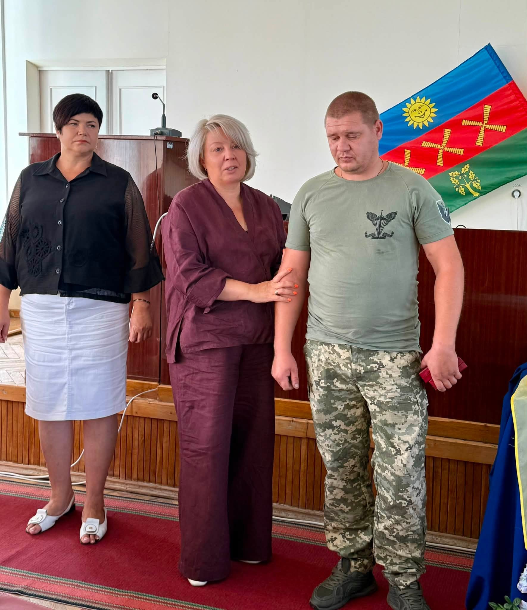 Орден «За мужність» ІІІ ступеня: у Чечельницькій громаді вручили державну нагороду воїну Петру Прокоп’єву