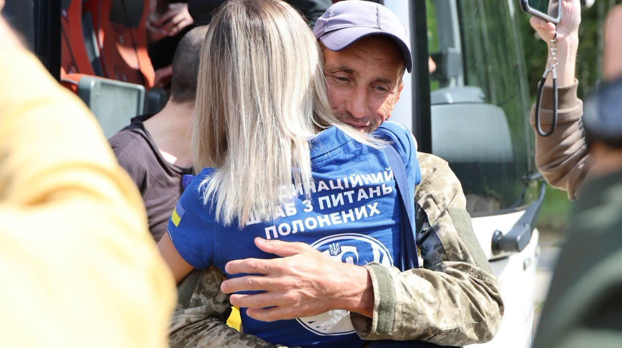 Додому з російського полону повернулося шестеро бійців з Вінниччини