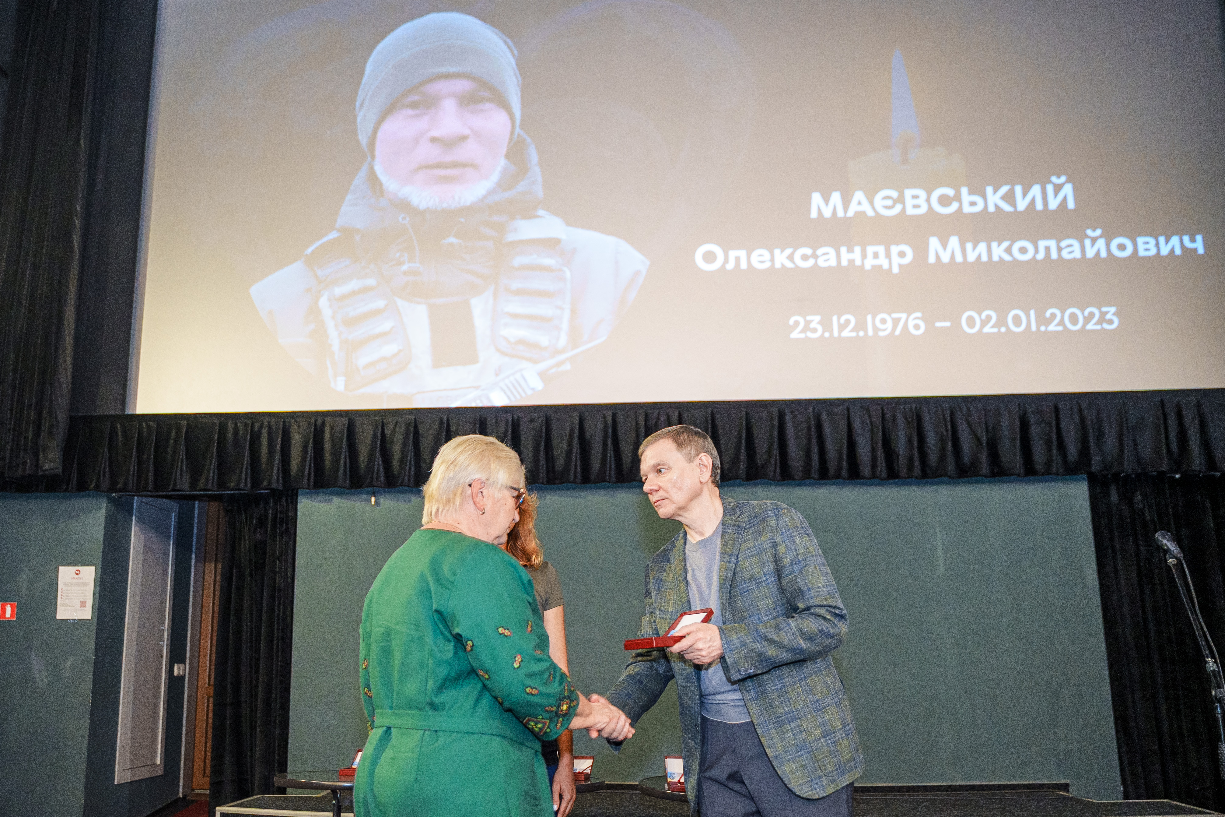 Ще 30 матерів полеглих захисників у Вінниці отримали Почесний знак "Мати Героя/Героїні"