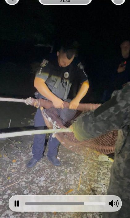На Вінниччині двоє чоловіків наловили раків на понад 150 тис. грн