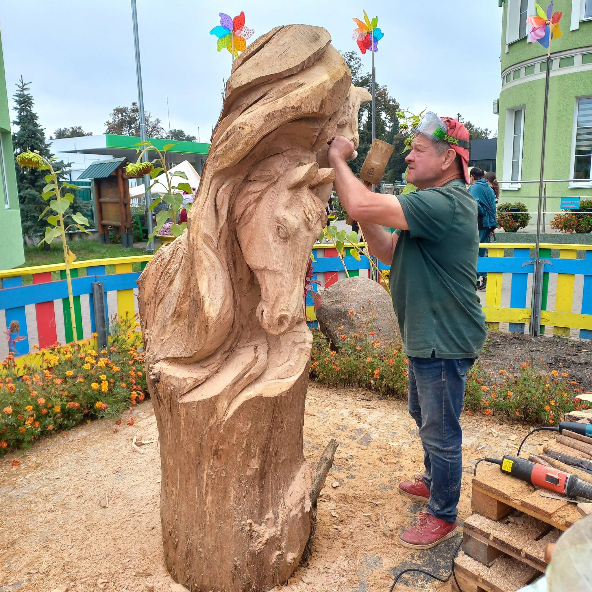 «Звірі. Птахи. Природа»: у Вінниці відбувся конкурс різьбярів по дереву