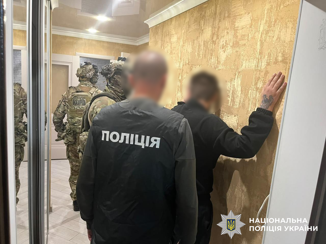 На Вінниччині правоохоронці ліквідували роботу двох шахрайських кол-центрів