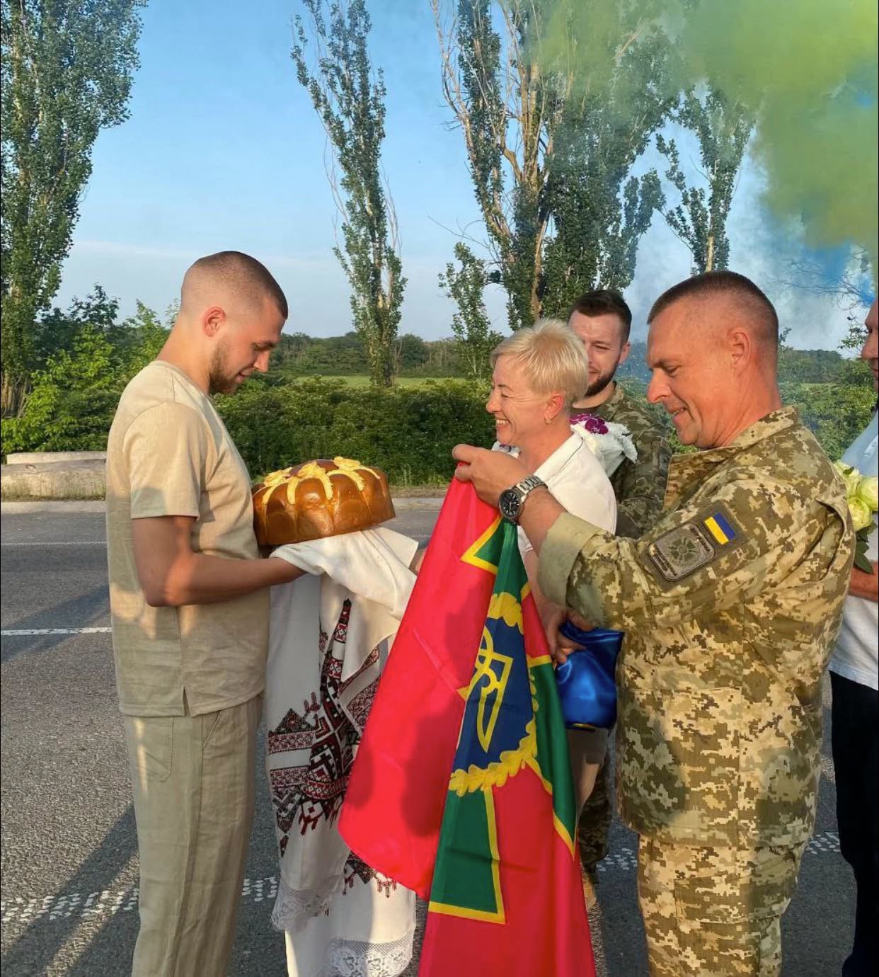 Прикордонника з Вінниччини, який після полону знову став до служби, відзначили державними нагородами