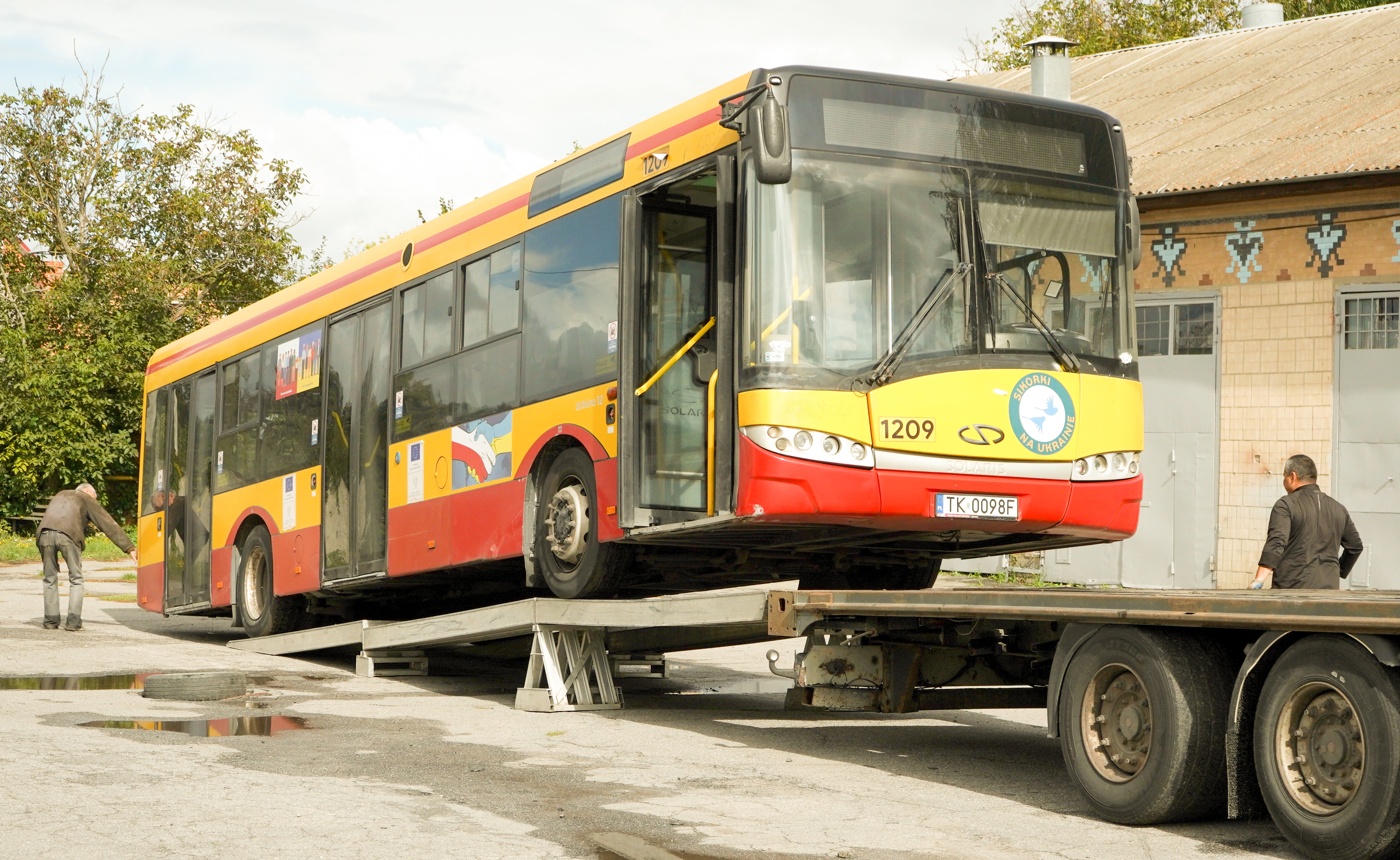 15 автобусів для Вінниці: перші Solaris уже прибули з Польщі