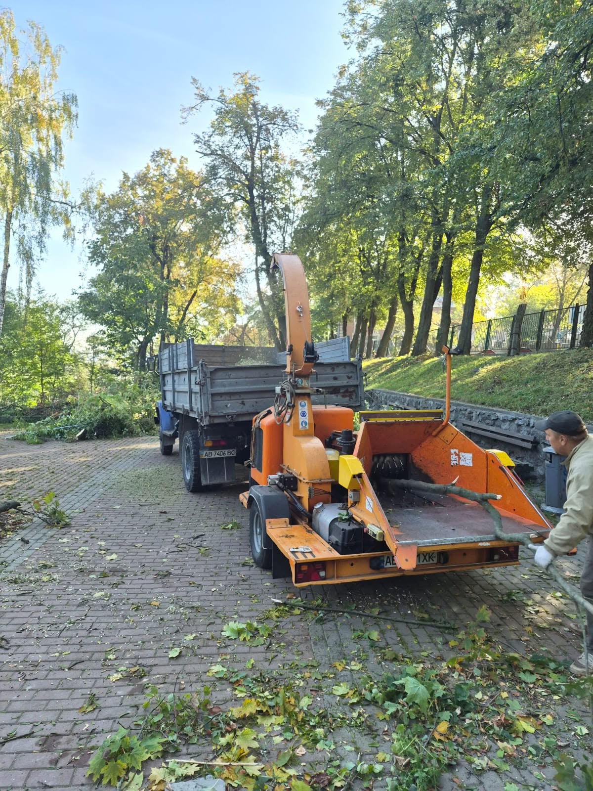 У сквері Кумбари у Вінниці провели толоку та готують простір до оновлення