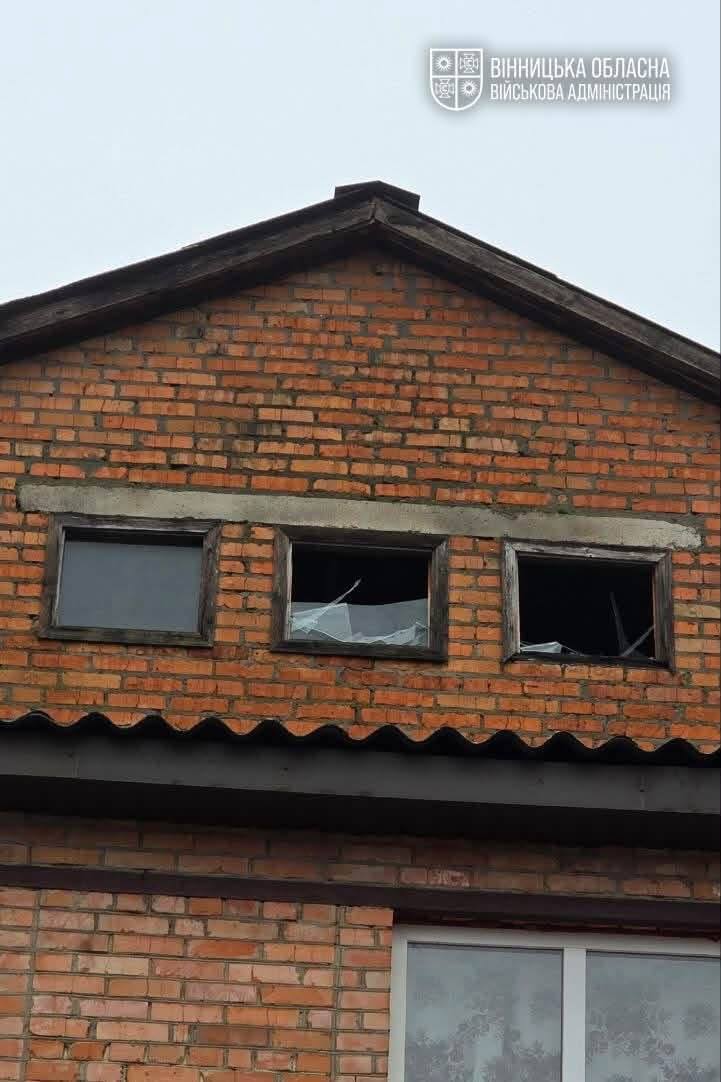 На Вінниччині внаслідок ворожого обстрілу пошкоджено квартири у двох багатоповерхівках