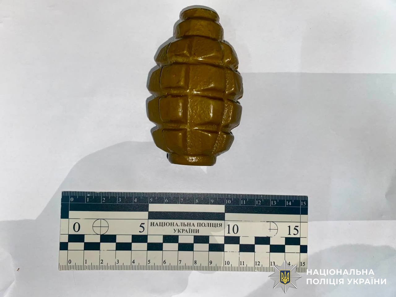 На Вінниччині чоловік вистрелив з обрізу у двері квартири: потерпілий у важкому стані
