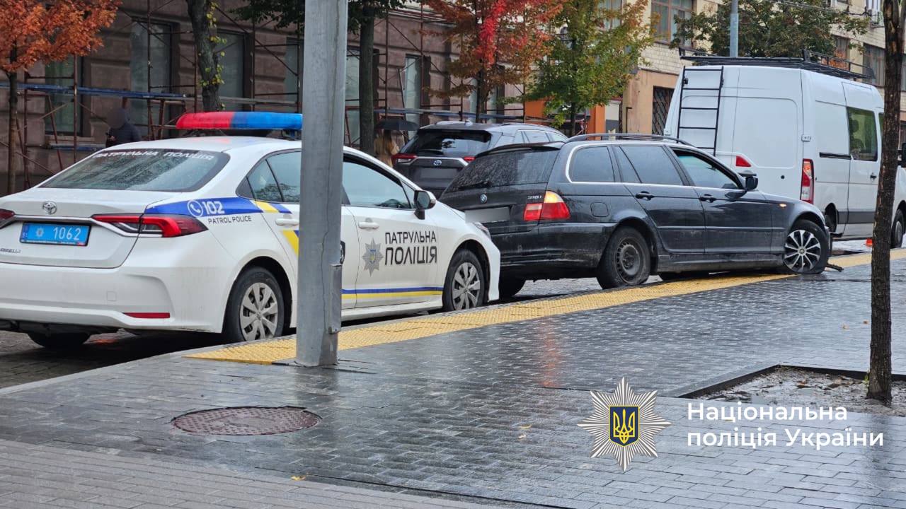 Поліція розслідує обставини ДТП у середмісті Вінниці, в якій травмувалась пенсіонерка