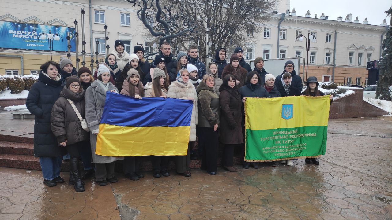 До Дня Соборності у Вінниці утворили «живий ланцюг єднання»